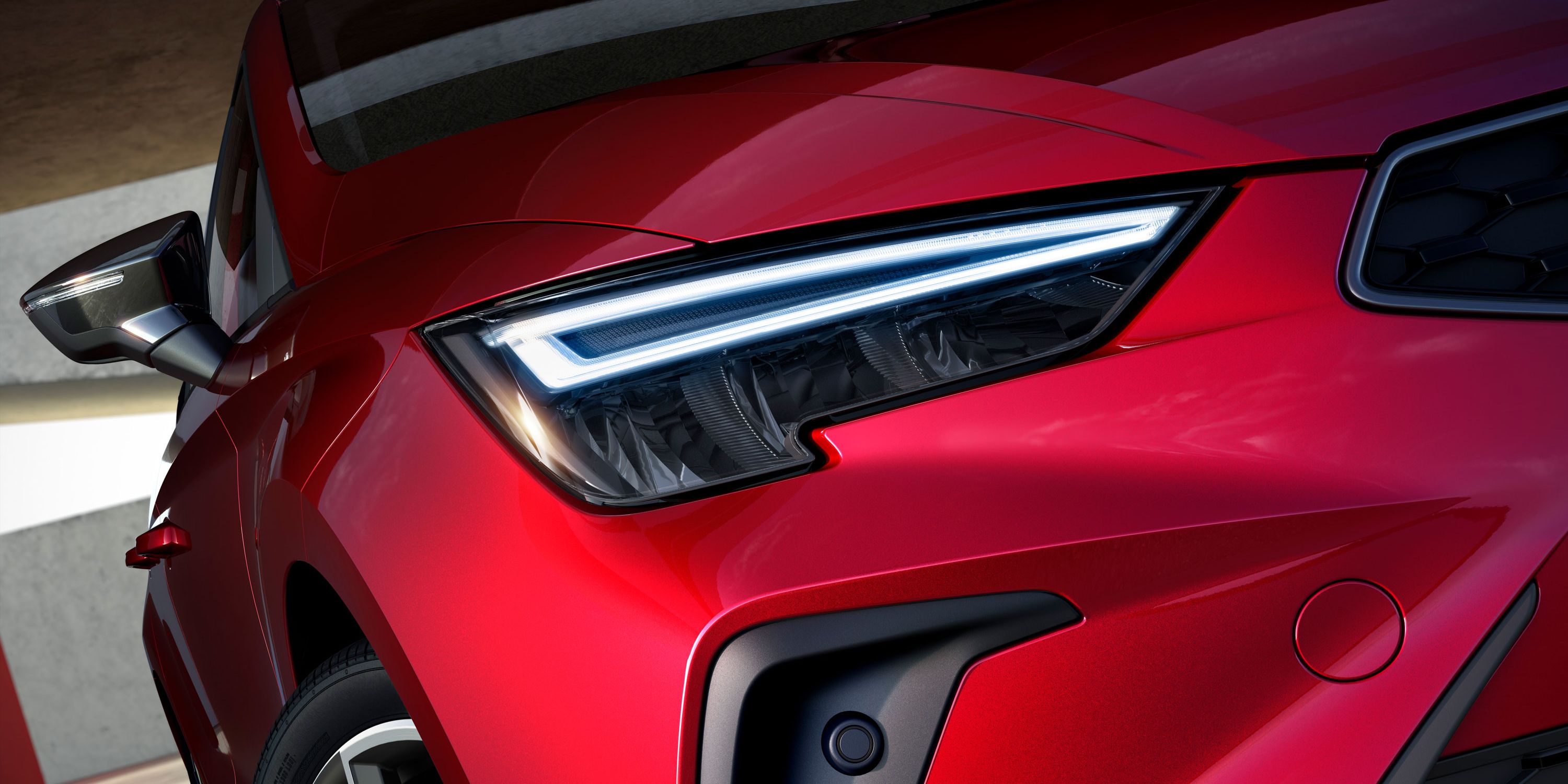 Nahaufnahme eines Scheinwerfers des SEAT Ibiza