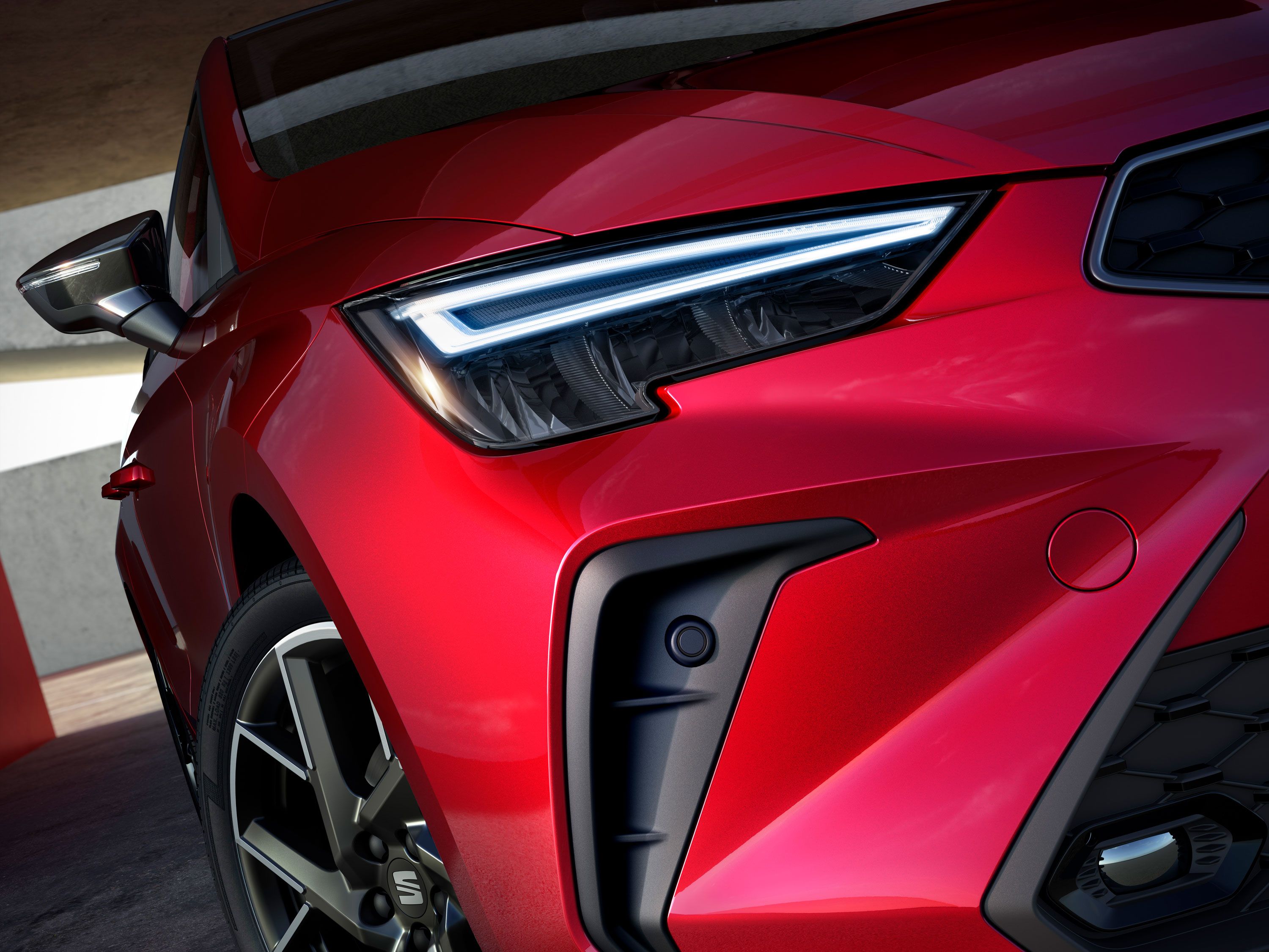 Nahaufnahme eines Scheinwerfers des SEAT Ibiza